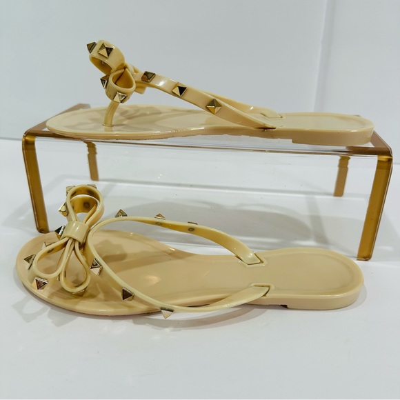 Italian Shoes - Italian Cream Jelly Sandals Gold Stud Embellished Size 9